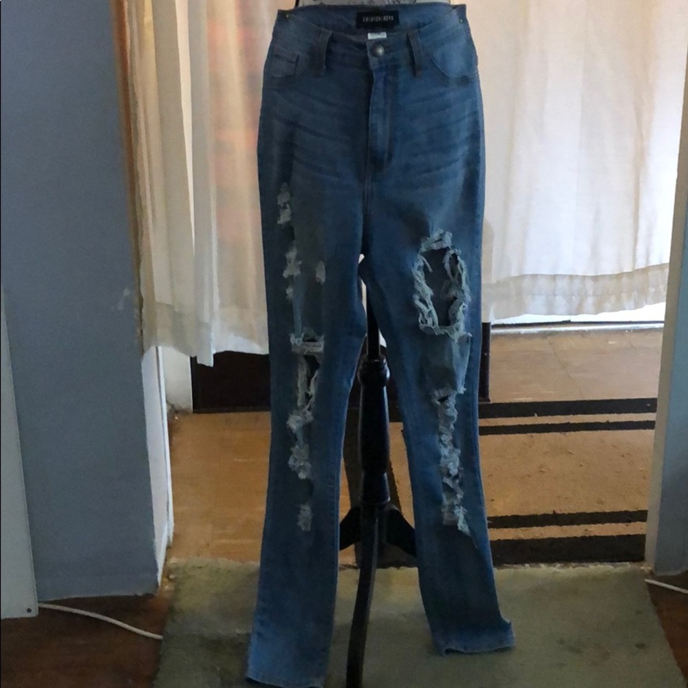 Fashion Nova ripped jeans